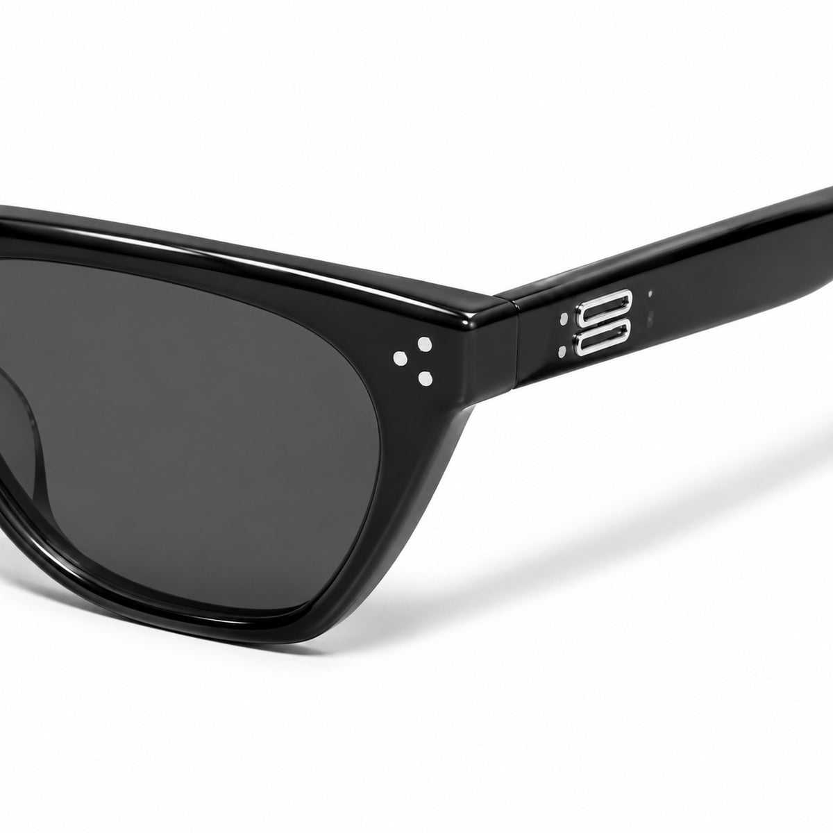 Gentle Monster Cookie 01 Sunglasses — AI-assisted product illustration 08
