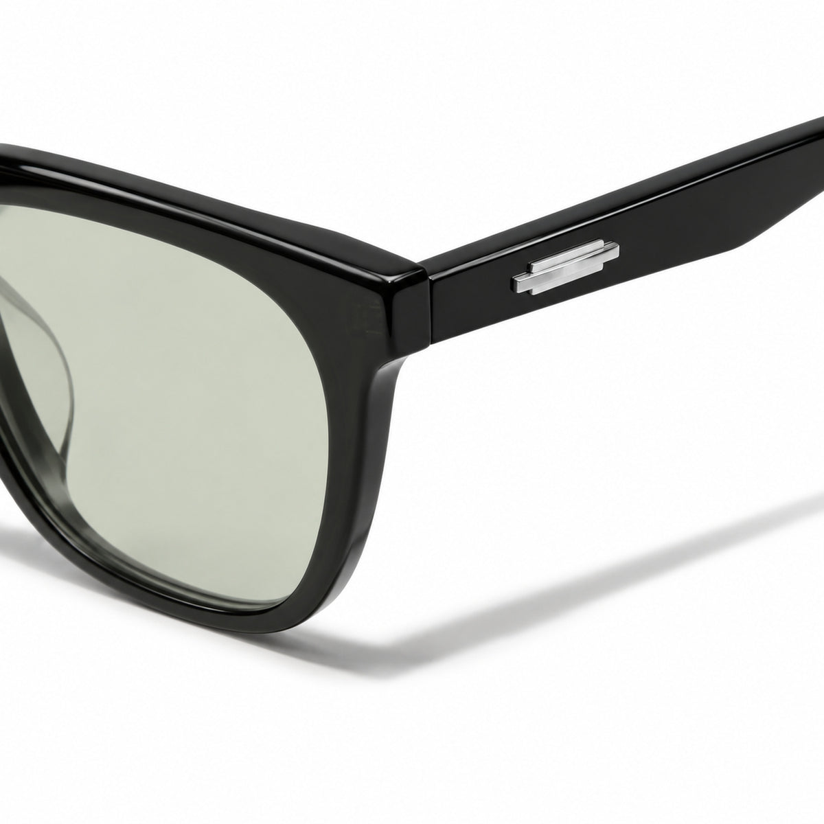 Gentle Monster Lilit 01(K) Sunglasses — AI-assisted product illustration 08