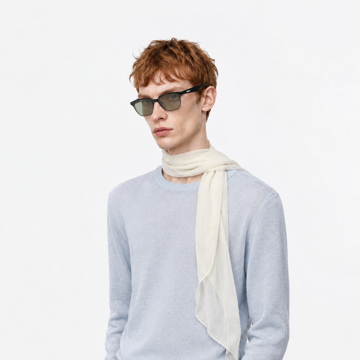Gentle Monster Lilit 01(K) Sunglasses — AI-assisted styling visualization 09