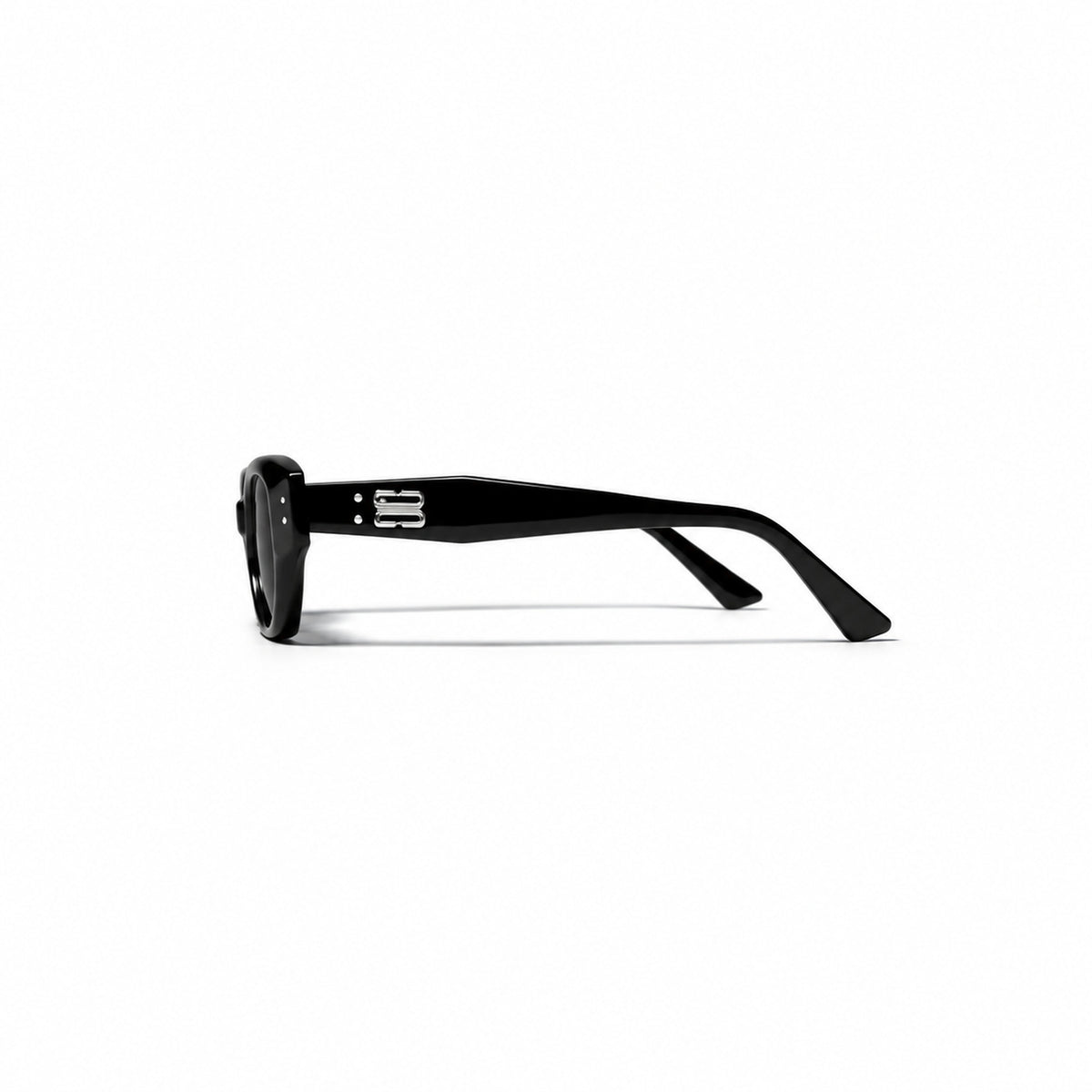 Gentle Monster Rococo 01 Sunglasses — AI-assisted product illustration 04