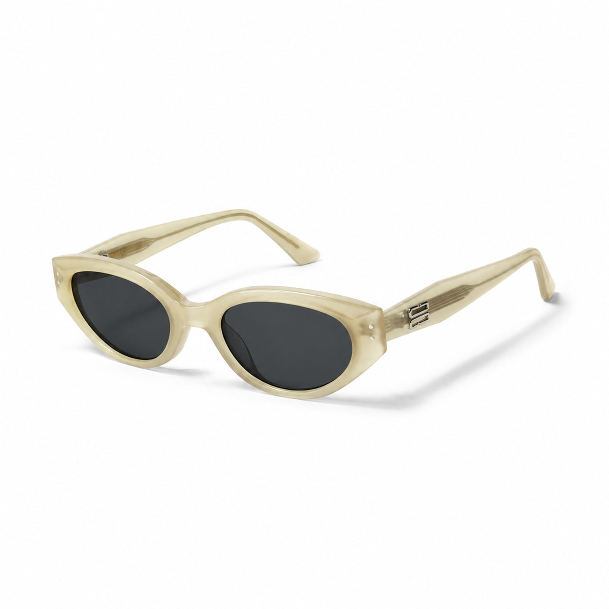 Gentle Monster Rococo IC1 Sunglasses — AI-assisted product illustration 02