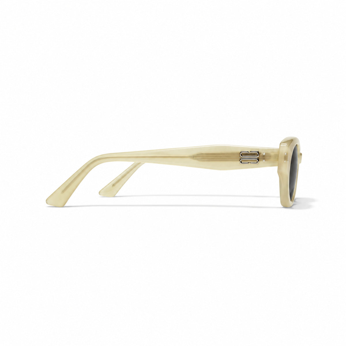Gentle Monster Rococo IC1 Sunglasses — AI-assisted product illustration 05
