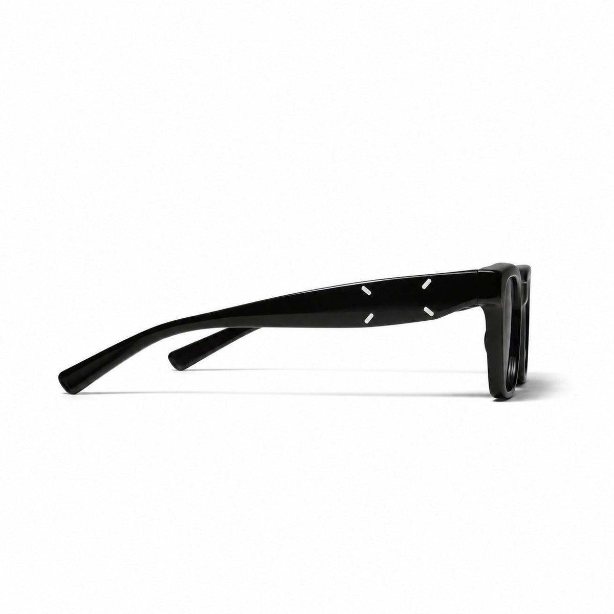 Gentle Monster x Maison Margiela MM110 01 Sunglasses — AI-assisted product illustration 05