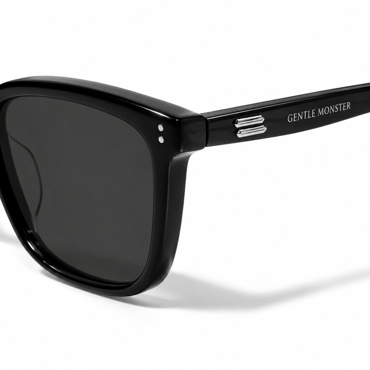 Gentle Monster Days Day 01 Sunglasses — AI-assisted product illustration 08