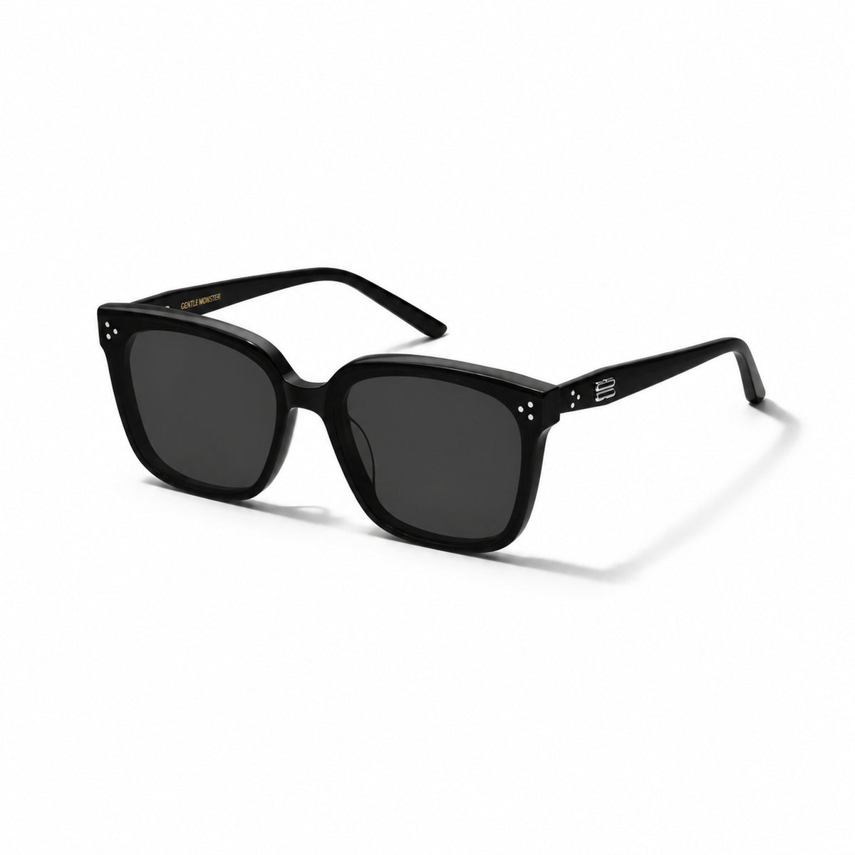Gentle Monster Dear 01 Sunglasses — AI-assisted product illustration 02