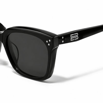 Gentle Monster Dear 01 Sunglasses — AI-assisted product illustration 08