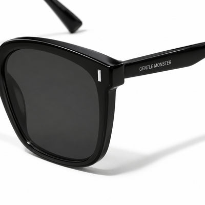 Gentle Monster Frida 01 Sunglasses — AI-assisted product illustration 08