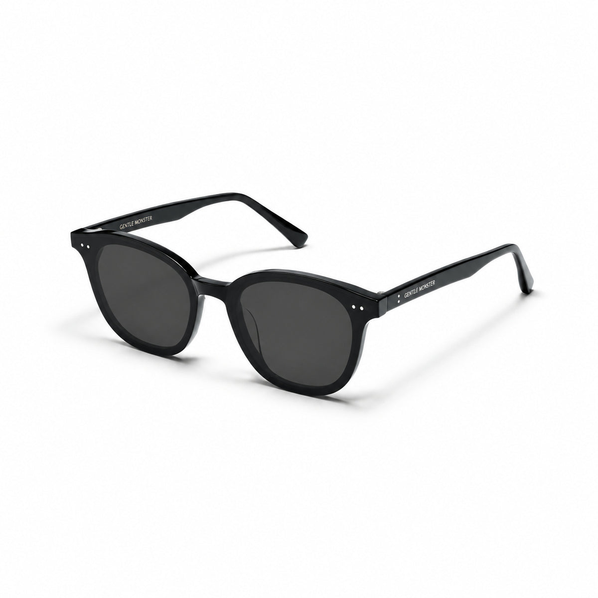 Gentle Monster Lang 01 Sunglasses — AI-assisted product illustration 02