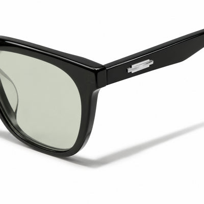 Gentle Monster Lilit 01(K) Sunglasses — AI-assisted product illustration 08