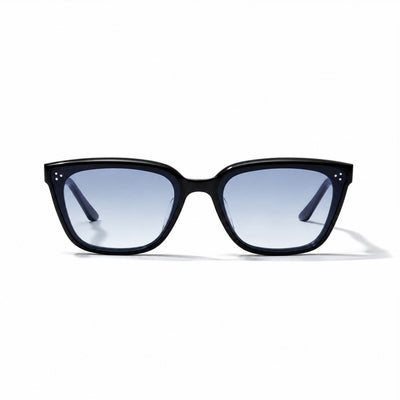 Gentle Monster Numer 01(BLG) Sunglasses — AI-assisted product illustration 01