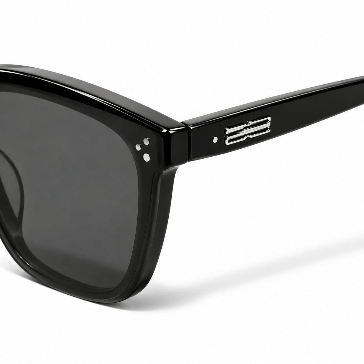 Gentle Monster Palette 01 Small Sunglasses — AI-assisted product illustration 08