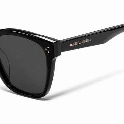 Gentle Monster Rick 01 Sunglasses — AI-assisted product illustration 08