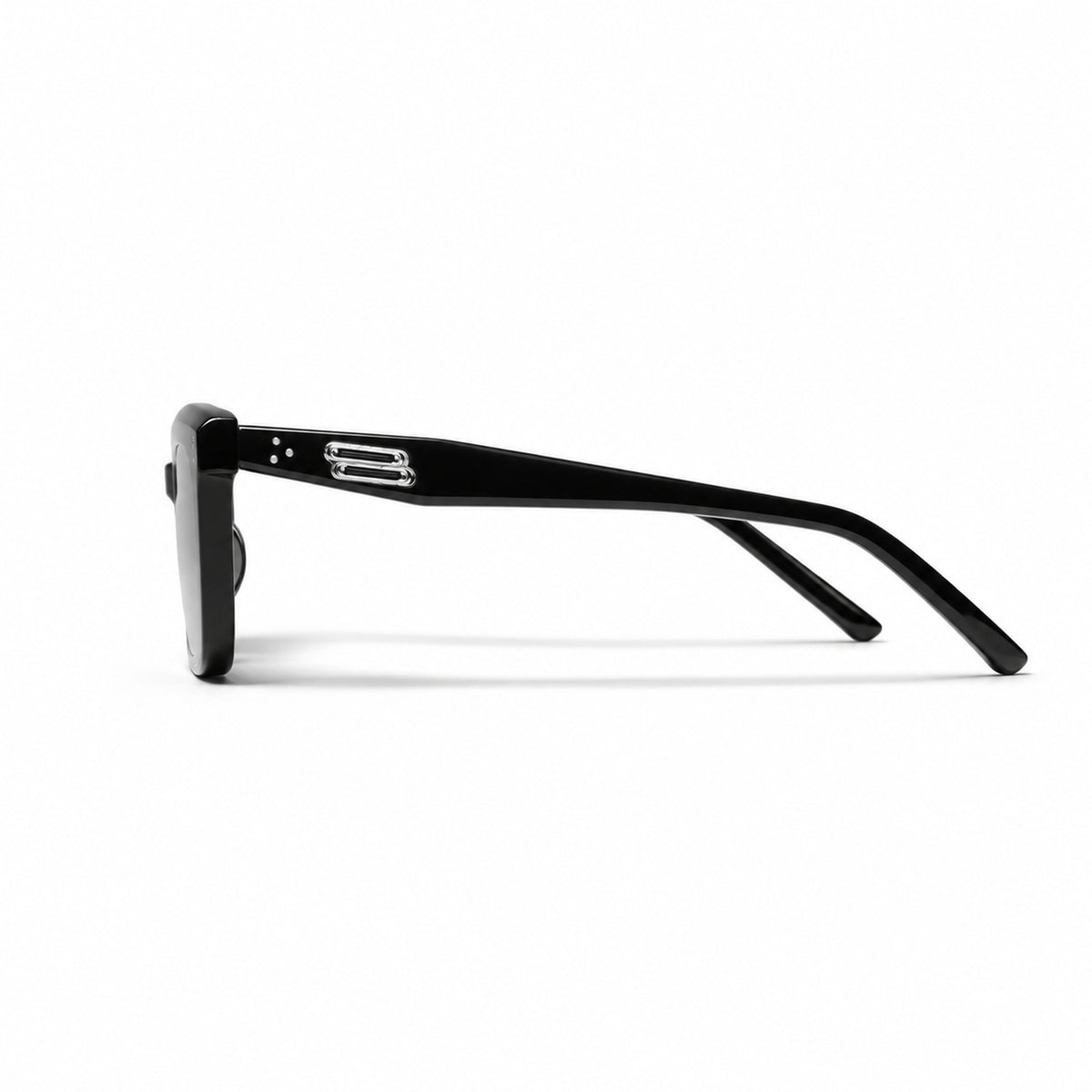 Gentle Monster Tote 01 Sunglasses — AI-assisted product illustration 04