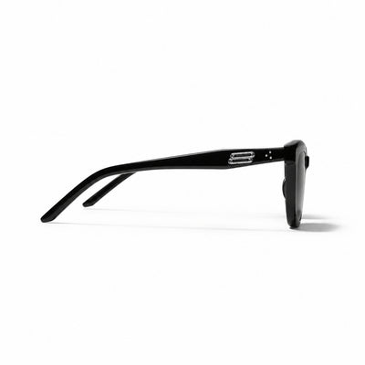 Gentle Monster Tote 01 Sunglasses — AI-assisted product illustration 05