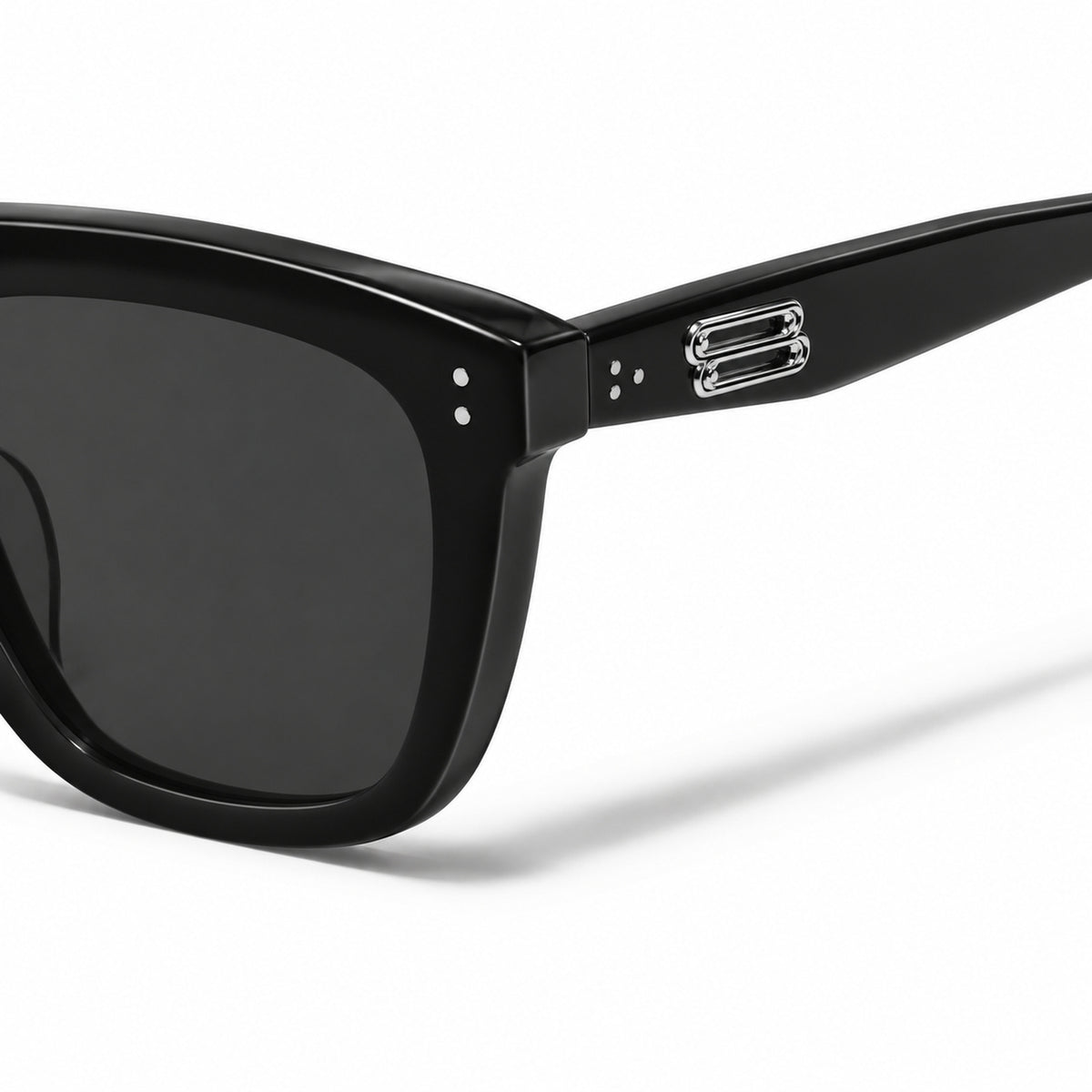 Gentle Monster Tote 01 Sunglasses — AI-assisted product illustration 08
