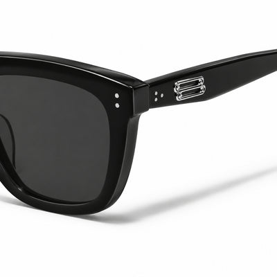 Gentle Monster Tote 01 Sunglasses — AI-assisted product illustration 08