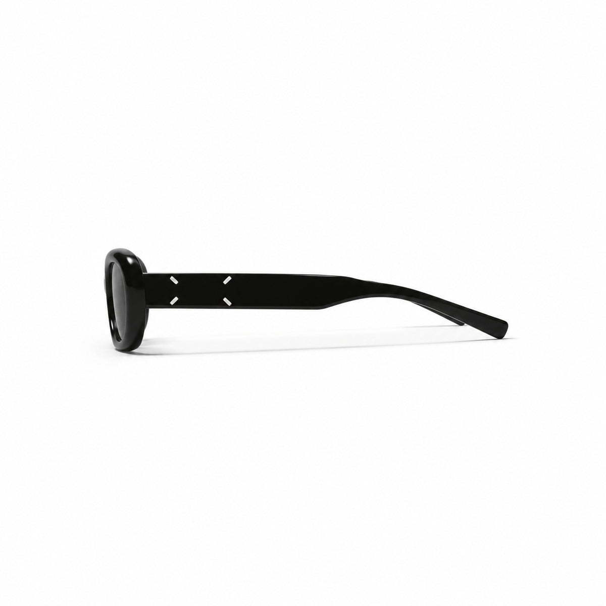 Gentle Monster x Maison Margiela MM004 01 Sunglasses — AI-assisted product illustration 04