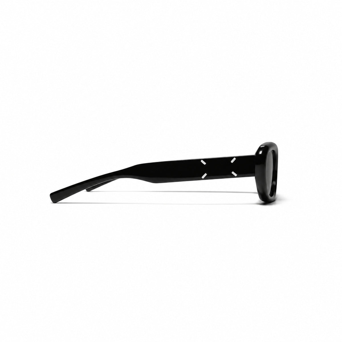 Gentle Monster x Maison Margiela MM004 01 Sunglasses — AI-assisted product illustration 05